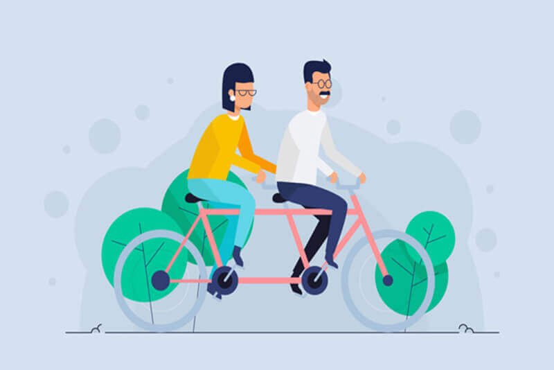 奇葩婚俗闹洞房新娘胸上写字玩